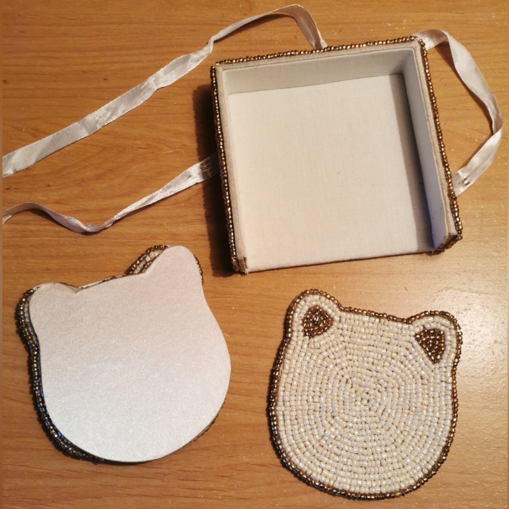 Beaded Coaster Set - Picture 5 of 6